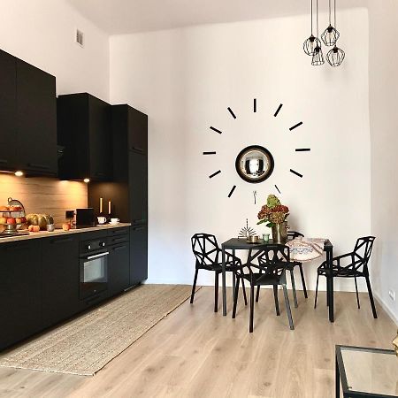 Black Velvet Apartment Krakau Exterior foto