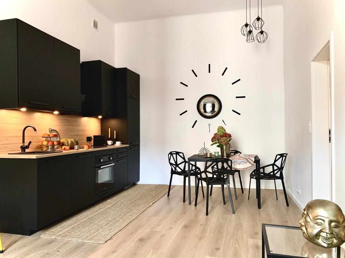 Black Velvet Apartment Krakau Exterior foto
