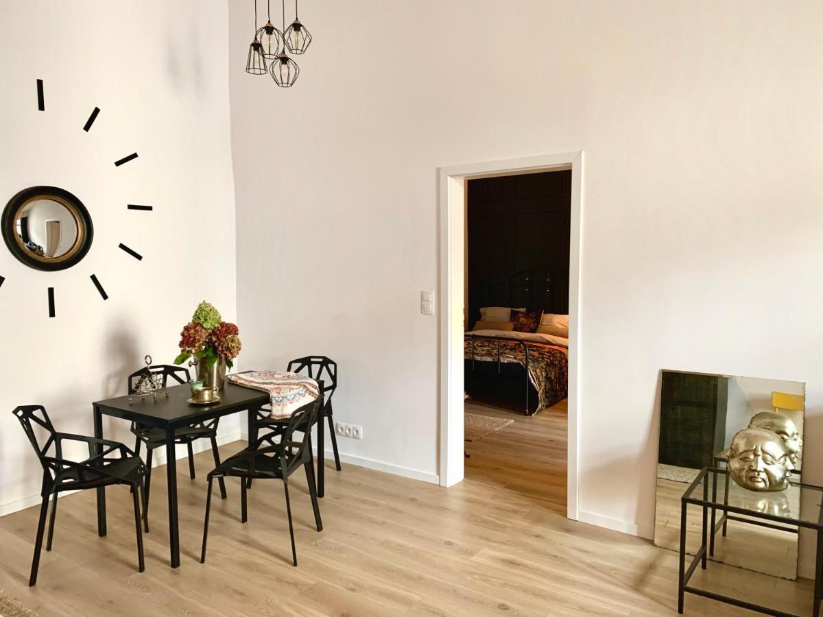 Black Velvet Apartment Krakau Exterior foto